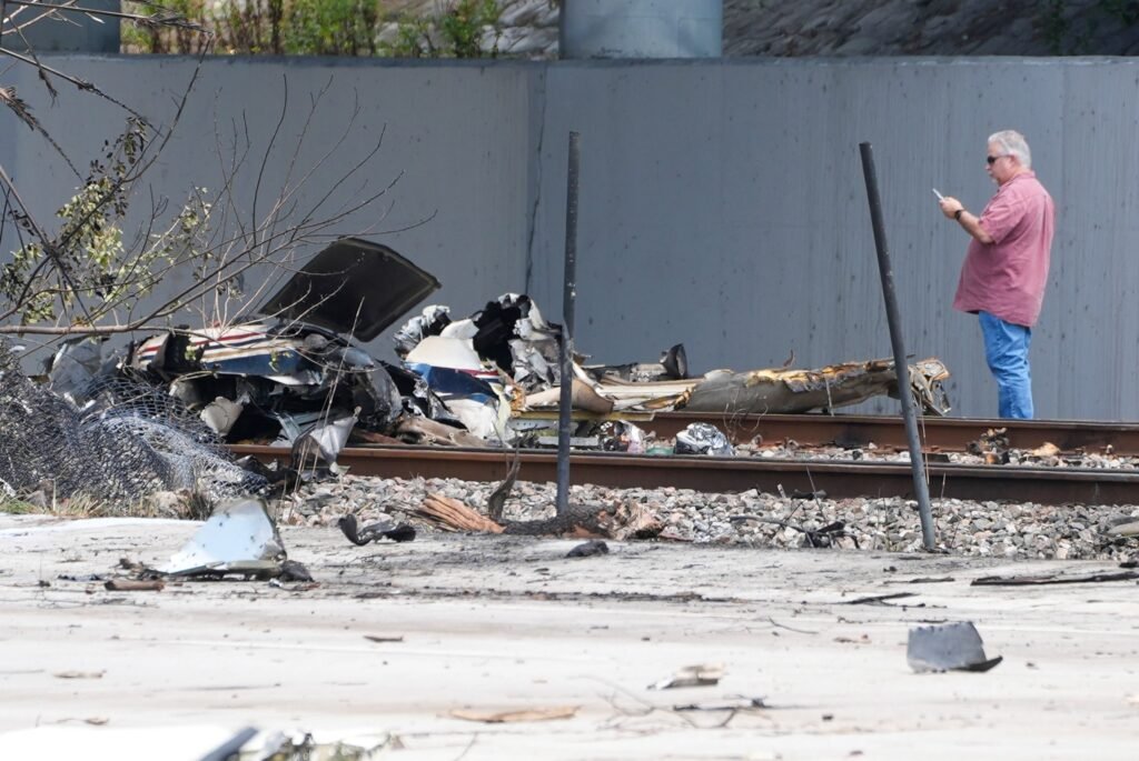 Little plane is blocked in the mouse mouth, Florida; The 3 on board killed